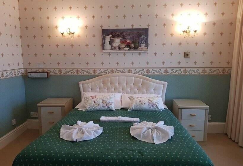 Номер Стандарт, Abbey Court
