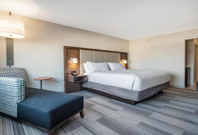 Номер Стандарт, Holiday Inn Express & Suites Platteville, An Ihg
