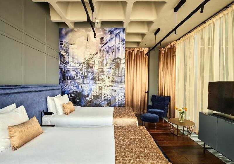 Номер Стандарт, Indigo Warsaw Nowy świat, An Ihg