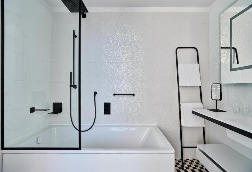 Люкс Вид на Город, Indigo Warsaw Nowy świat, An Ihg