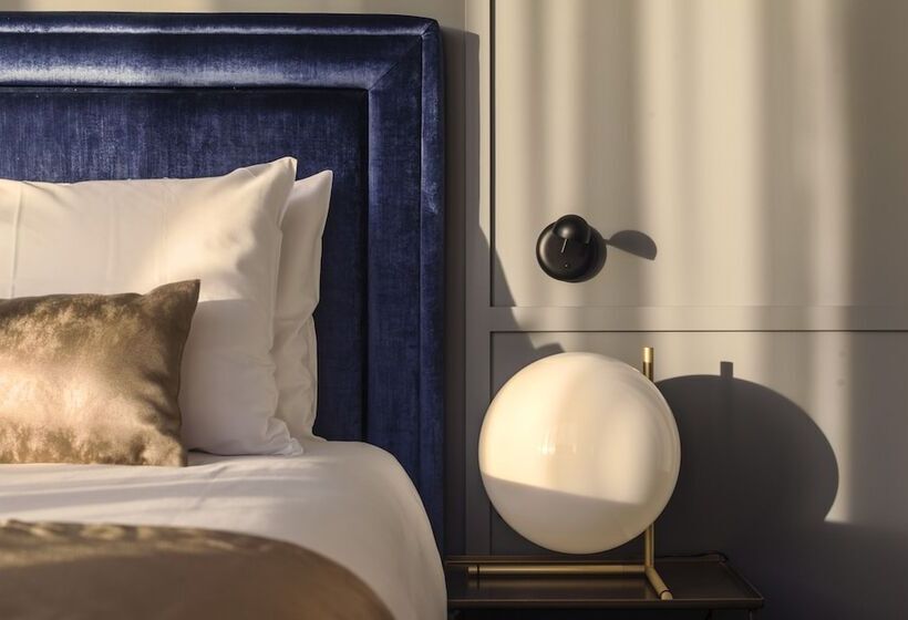 Люкс, Indigo Warsaw Nowy świat, An Ihg