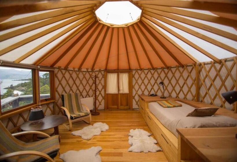 اتاق خانوادگی, Patagonia Camp