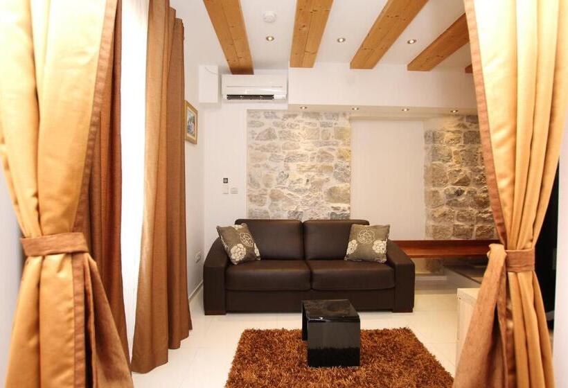 스위트, Villa Kampanel