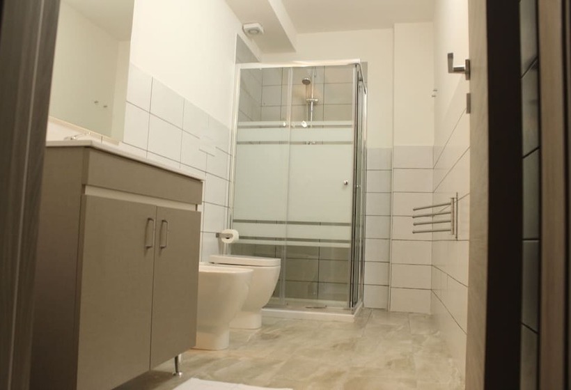 اتاق استاندارد سه نفره, Residence R&b Tyrrhenum