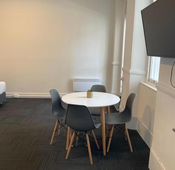 Студио Стандарт с Балконом, Argyle Accommodation