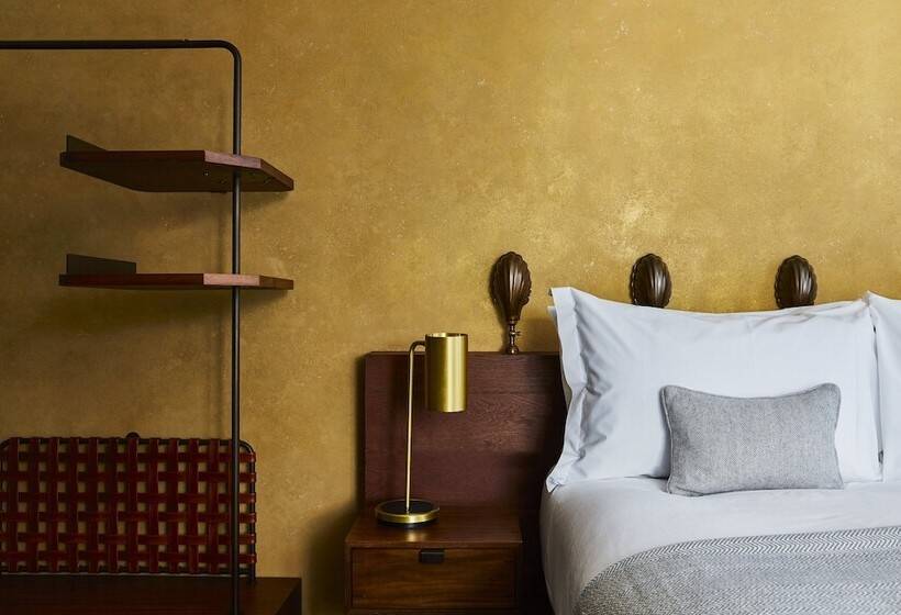 带城市景观的优质房间, Indigo London   1 Leicester Square, An Ihg