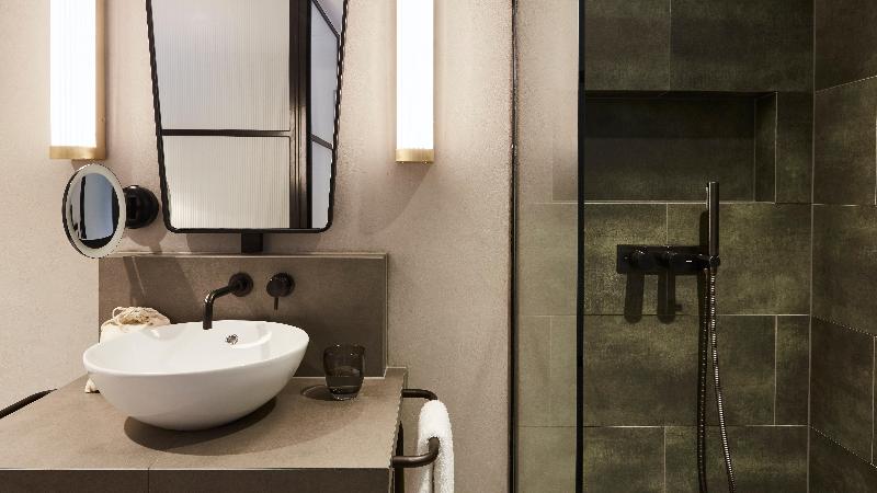 带城市景观的优质房间, Indigo London   1 Leicester Square, An Ihg