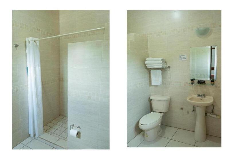 Habitació Estàndard 2 Llits Matrimoni, Capital O La Joya Del Lago