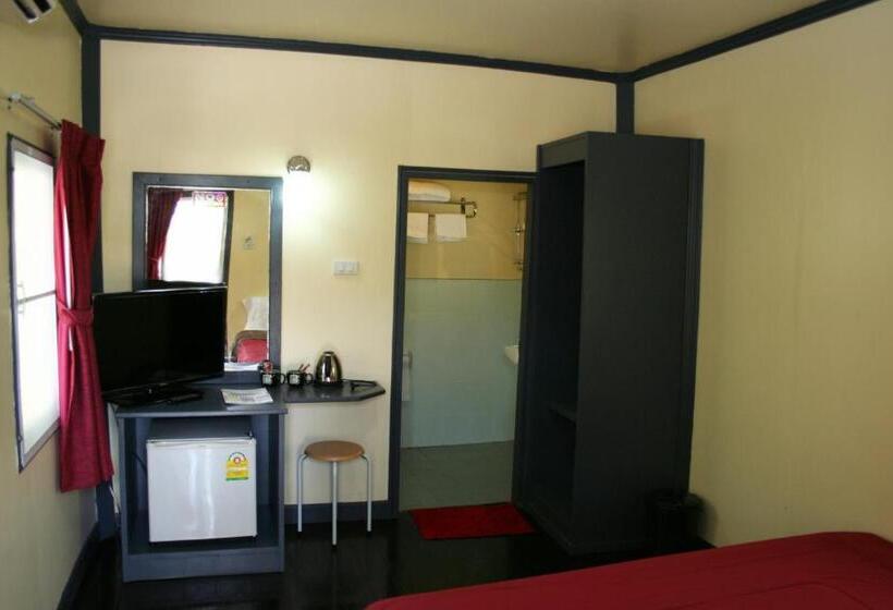 اتاق استاندارد با تخت بزرگ, The White Elephant Resort