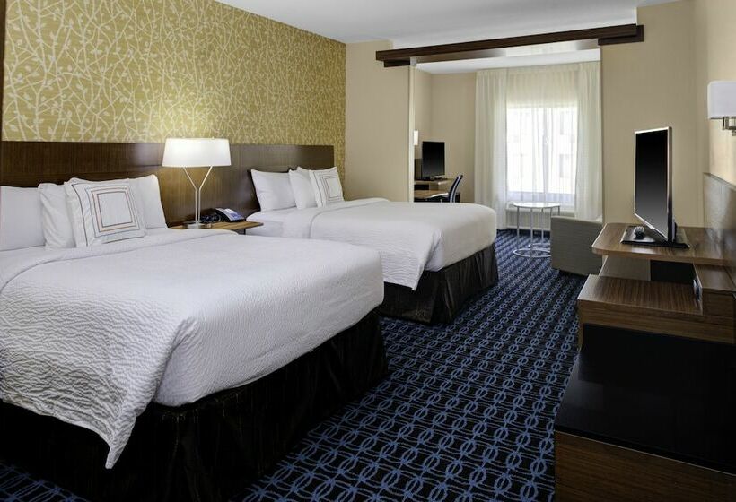 Президентский Люкс, Fairfield Inn And Suites By Marriott Detroit Canton