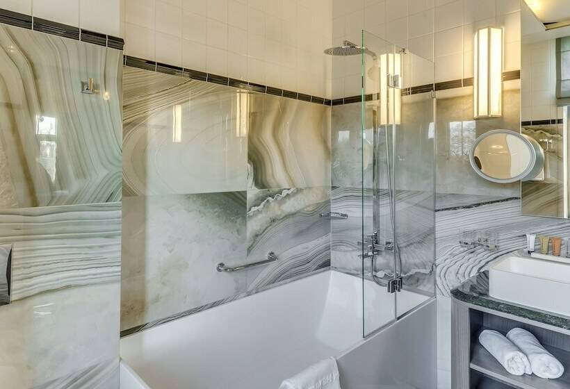 Habitación Superior, Grand Poet Hotel And Spa By Semarah