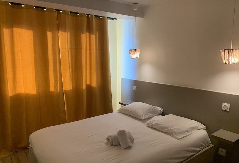 Номер Комфорт, Hôtel Saint Roch Montpellier