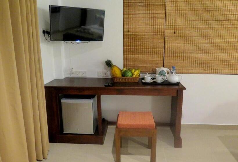 חדר דלוקס צדדי נוף לים, Ananya Beach Resort
