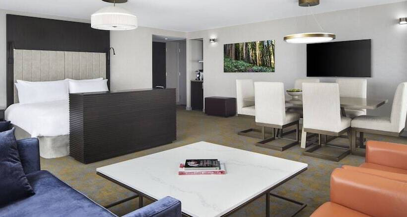 Suite Junior, X Toronto By Library Hotel Collection