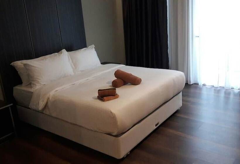 Семейный Номер, The Chapter Suites &
