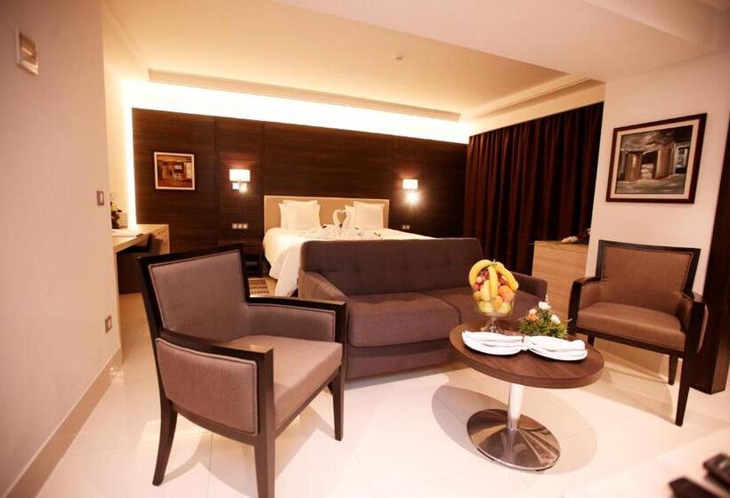 اتاق سوپریور با چشم‌انداز شهر, Radisson Hotel Sfax