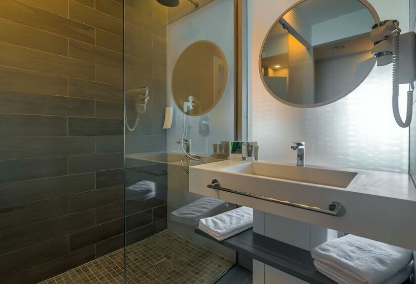 Номер Superior, Nyota Hotel & Conference Center