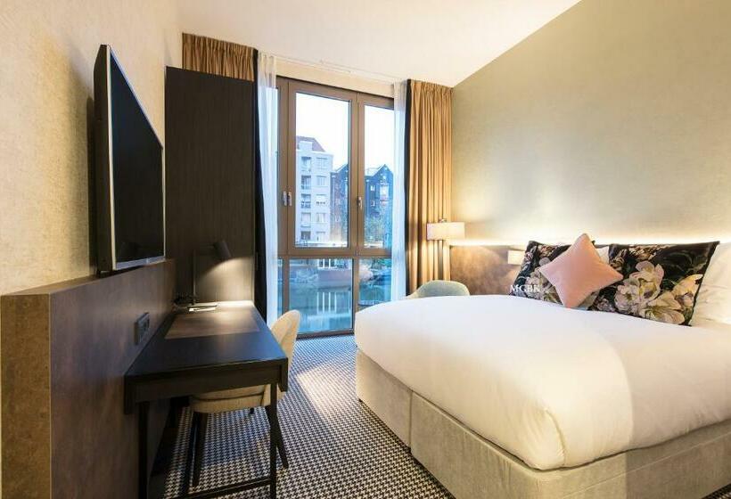 Standard Room Adapted for people with reduced mobility, Monet Garden Hotel Amsterdam