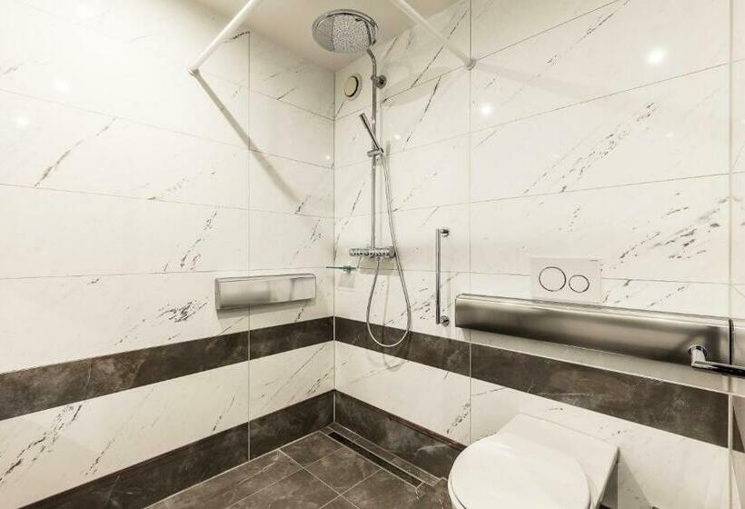 Quarto Estandar para Deficientes Físicos, Monet Garden Hotel Amsterdam