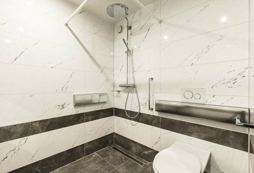 Quarto Estandar para Deficientes Físicos, Monet Garden Hotel Amsterdam