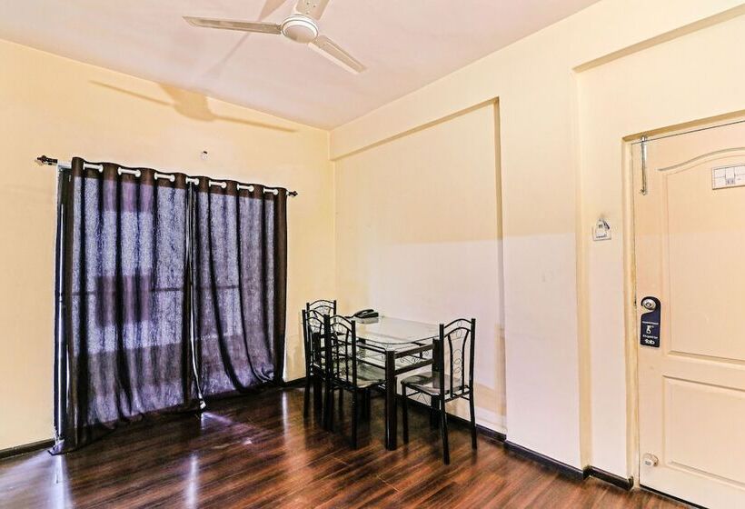 Номер Deluxe, Fabhotel East Field Homes   Nr Airport Road