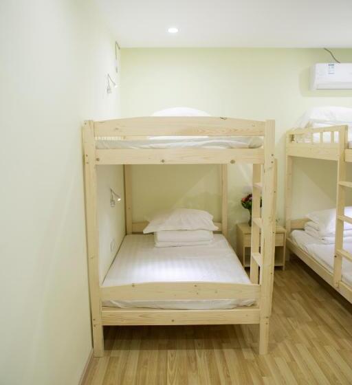 Кровать в Общей Комнате, Hangzhou Memory Travel International Hotel Edge Westlake