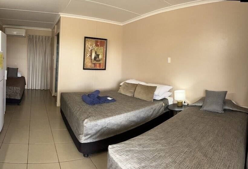Семейный Номер, Childers Budget Accommodation