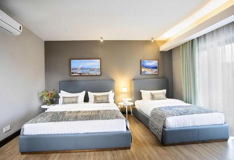 اتاق استاندارد سه نفره, San Cristobal Boutique Hotel   Ivato Airport
