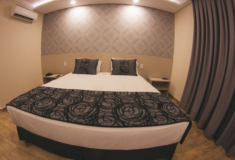 디럭스 룸, Summit Suítes Hotel Caçapava