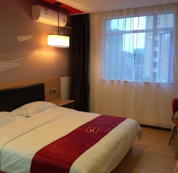 Номер Superior, Thank Inn Chain Hotel Guangdong Shenzhen Longhua Qinghu Subway Station