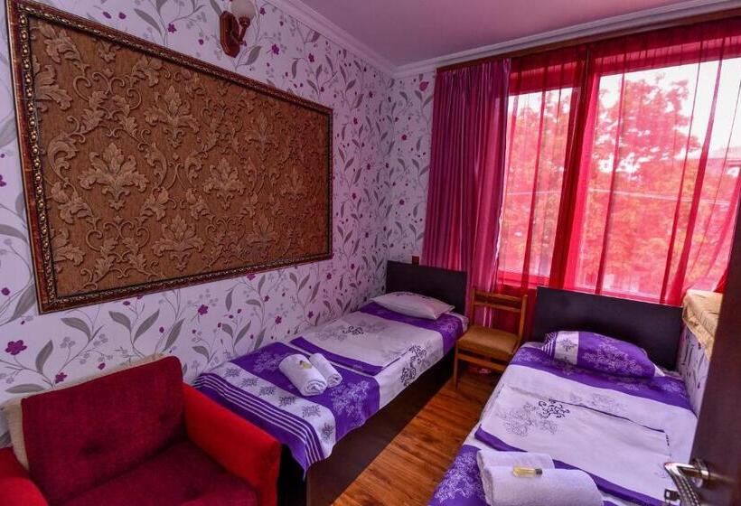 Quarto Economy, Mini House