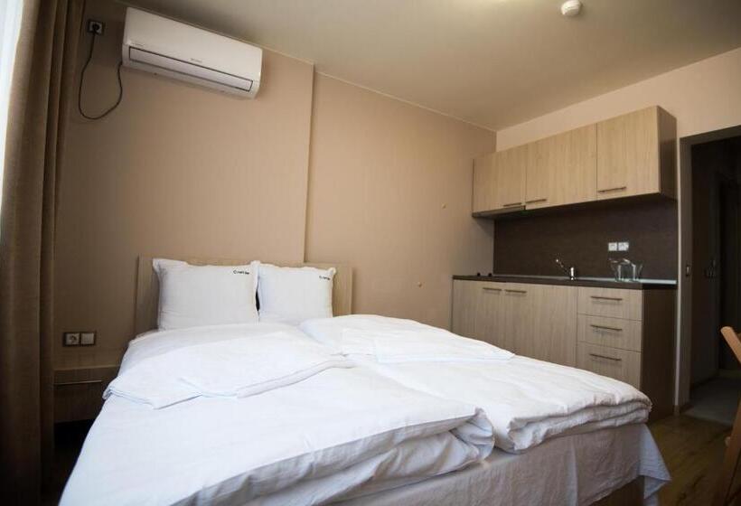 Номер Стандарт, Court Inn