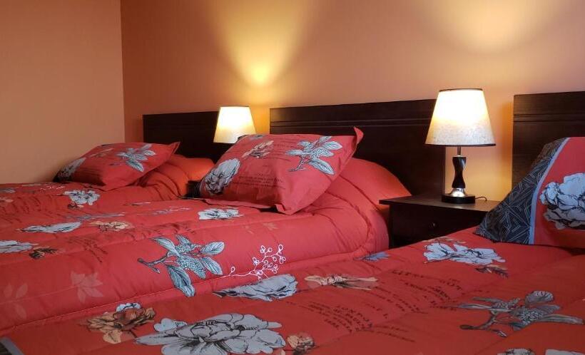 غرفة قياسية ثلاثية, Hostal Nataly
