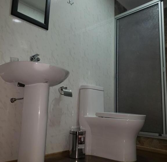 غرفة قياسية رباعية, Hostal Nataly