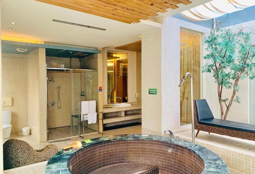 اتاق لوکس, Her Home Spa Motel Chiayi