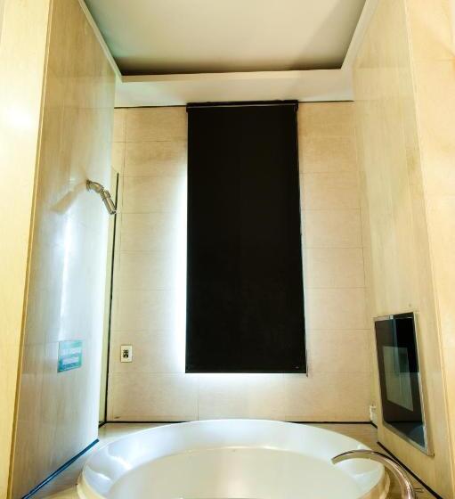 اتاق اکونومی, Her Home Spa Motel Chiayi