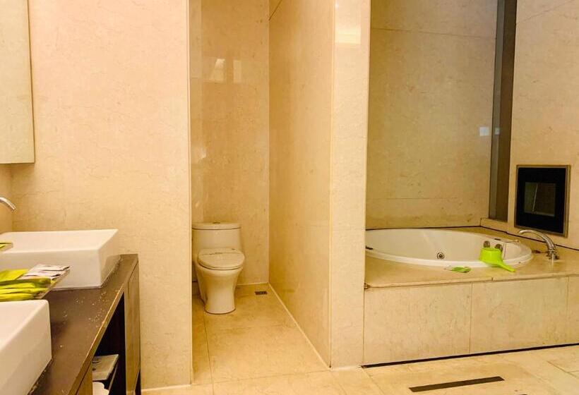 اتاق استاندارد چهار تخته, Her Home Spa Motel Chiayi