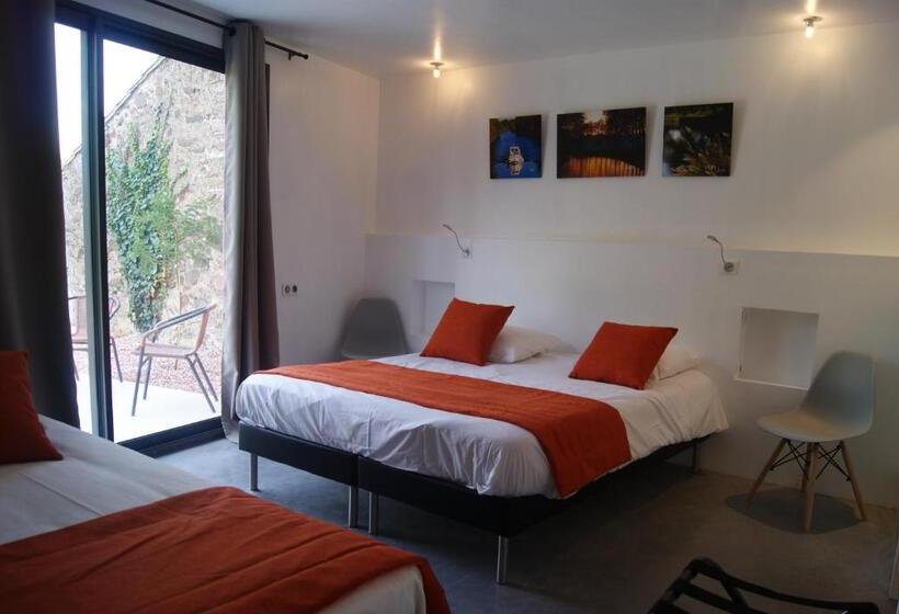 Номер Стандарт с Террасой, Contact Hôtel Le Minervois   Hôtel & Restaurant Au Nord De Carcassonne