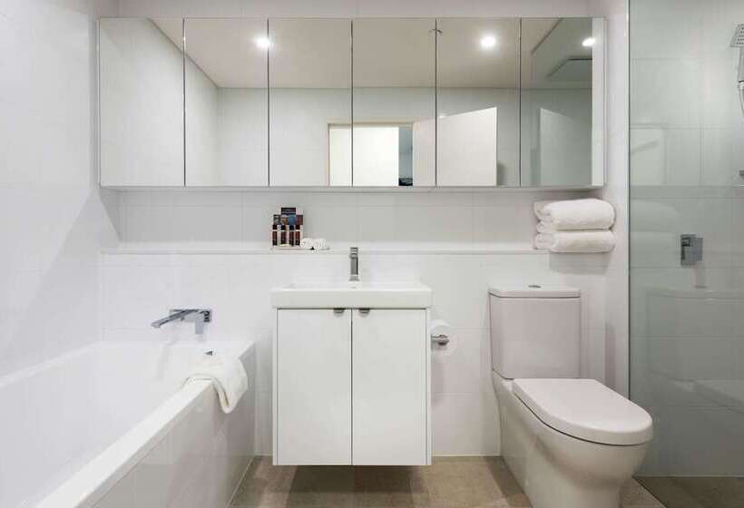 سوئیت پنت هاوس, Ramada By Wyndham Vetroblu Scarborough Beach