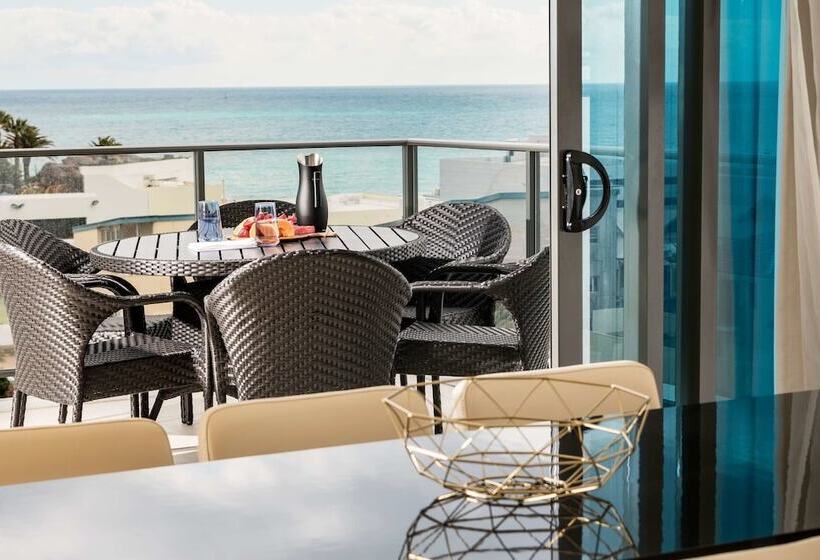 سوئیت پنت هاوس, Ramada By Wyndham Vetroblu Scarborough Beach