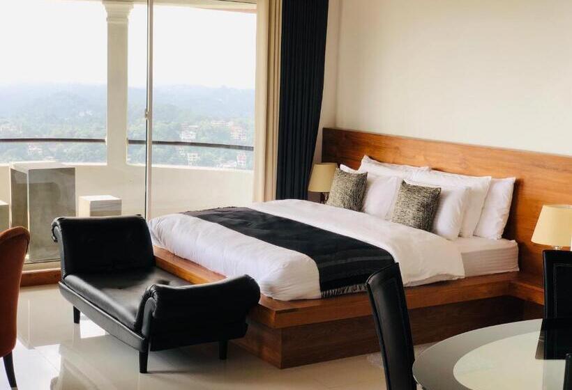 발코니가 있는 스위트, The Heaven's Villa Kandy
