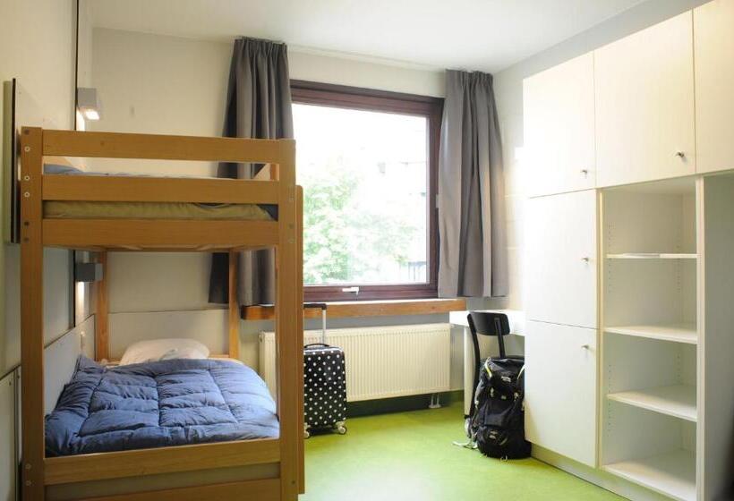 اتاق استاندارد چهار تخته, Hostel Bruegel