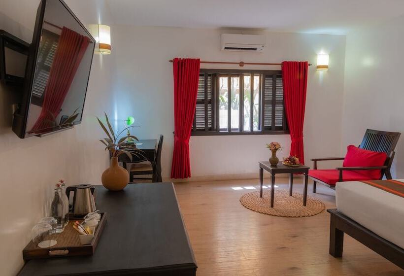 풀 전망 클래식 룸, Pandora Suite D Angkor