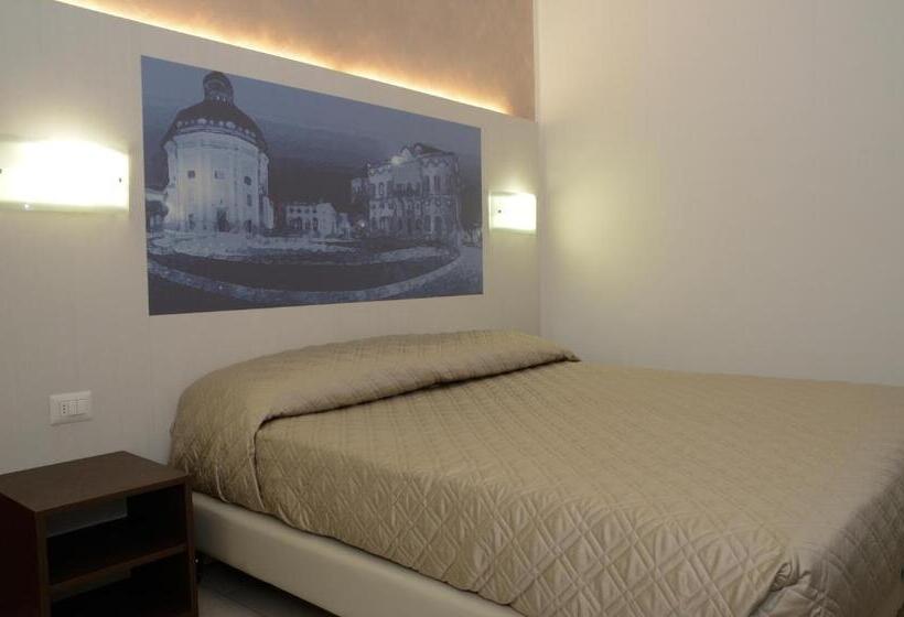 Quarto Estandar com Sacada, Lido Mazzini