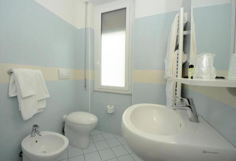 Quarto Familiar, Lido Mazzini