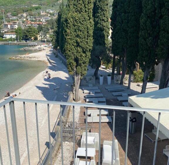 Номер Стандарт Вид на Озеро, Baia Dei Pini