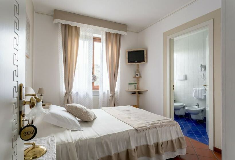 اتاق اکونومی, Florence
