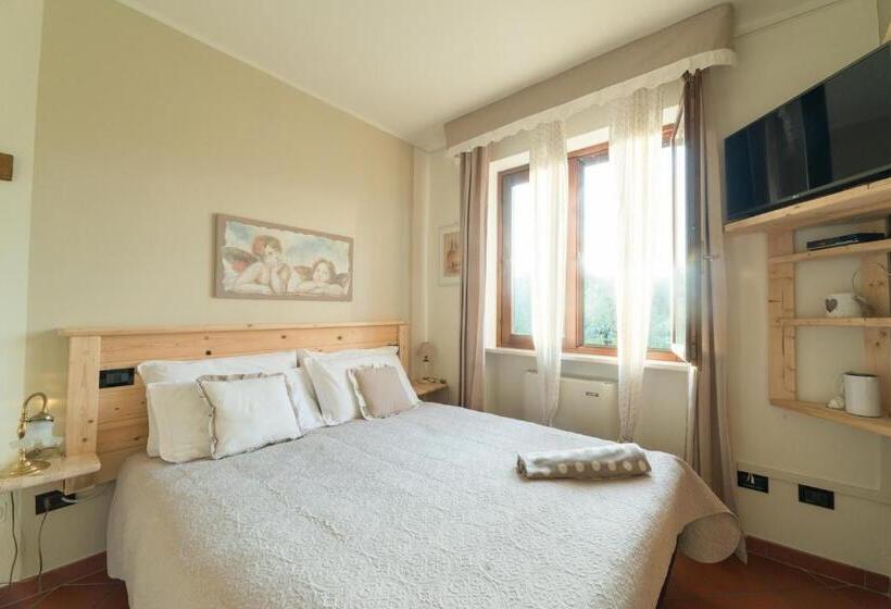 اتاق اکونومی, Florence
