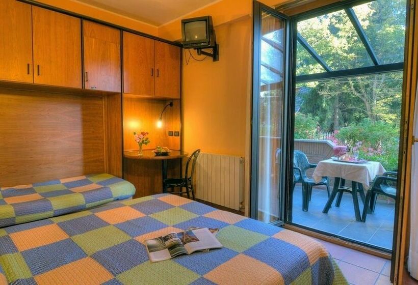 اتاق استاندارد چهار تخته, Lh Albergo Il Picchio