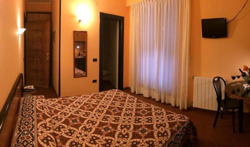 اتاق استاندارد, Lh Albergo Il Picchio